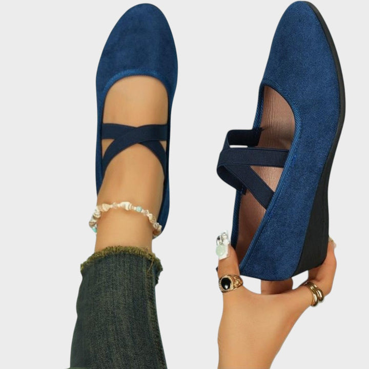 Regina | Zapatos Cerrados con Taco Chino