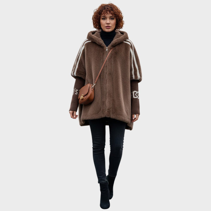 Penélope | Abrigo Oversize de Peluche con Capucha