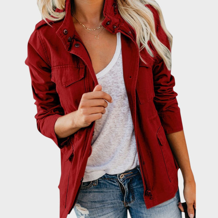 Mora | Campera Informal con Cierre y Cuello Alto