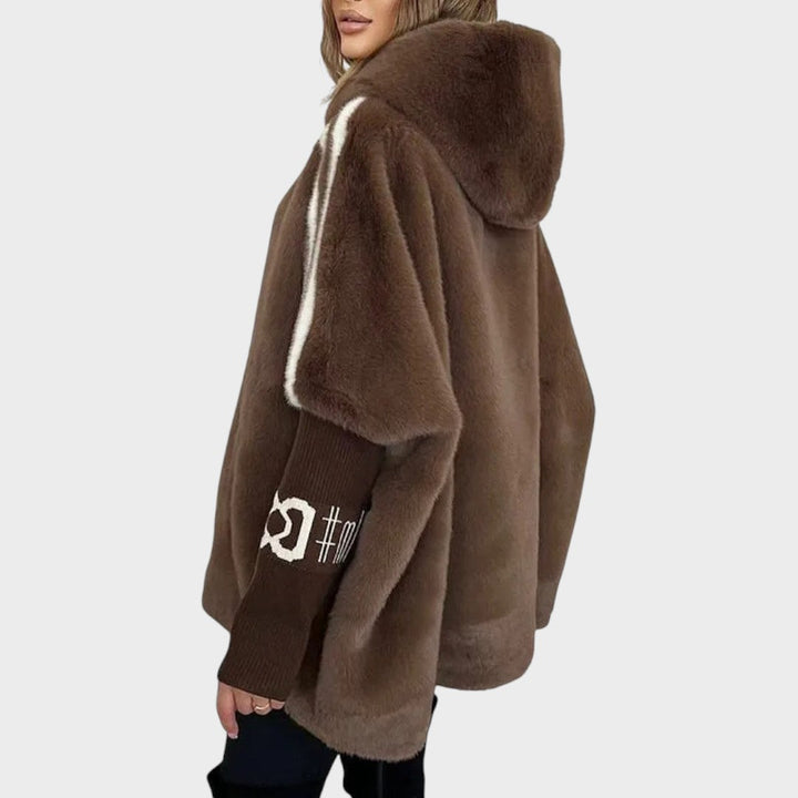 Penélope | Abrigo Oversize de Peluche con Capucha
