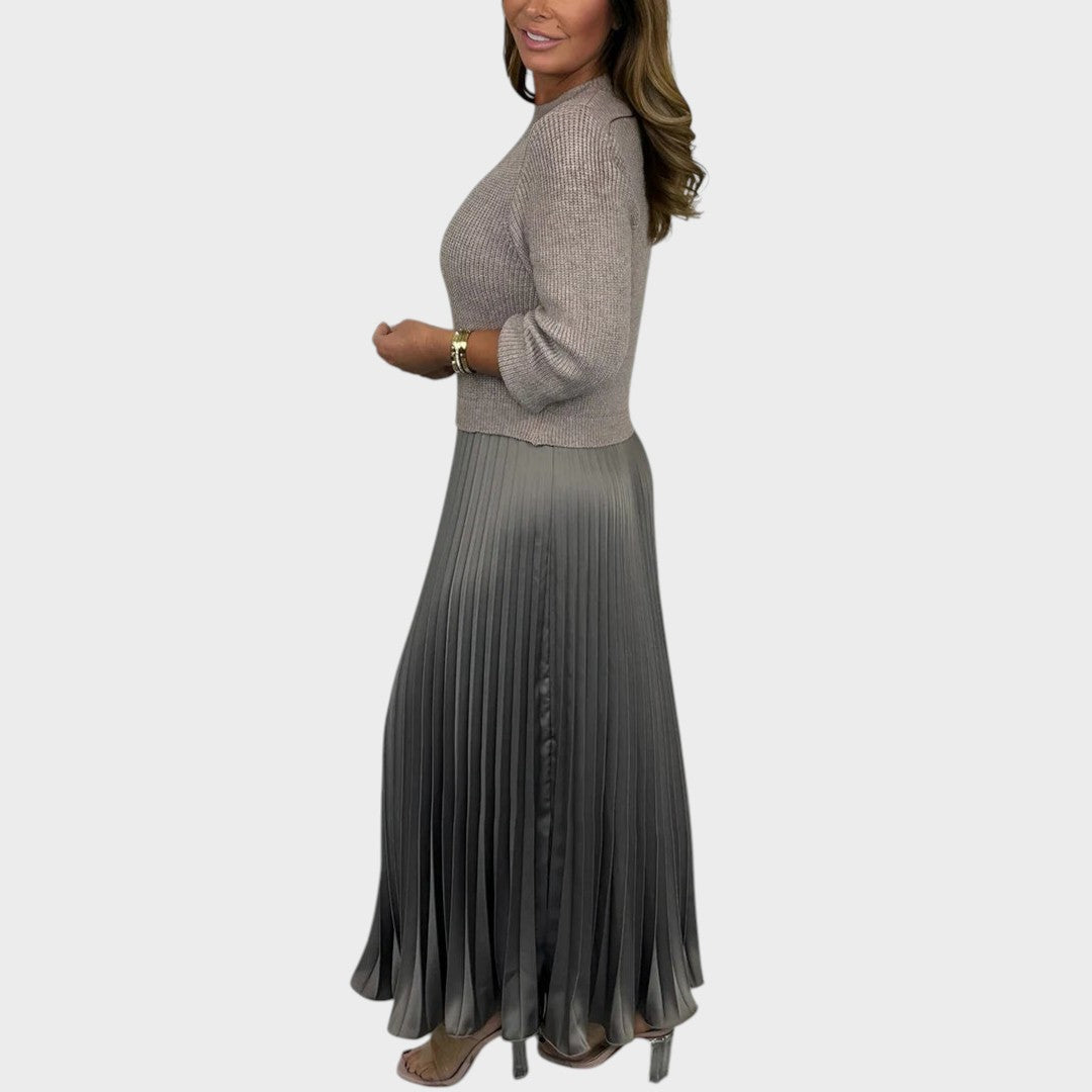 Teodora | Conjunto de Suéter y Pollera Plisada
