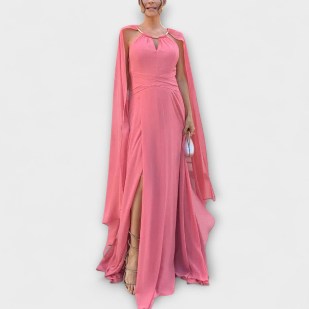 Zoe | Vestido Largo con Capa y Tajo Alto