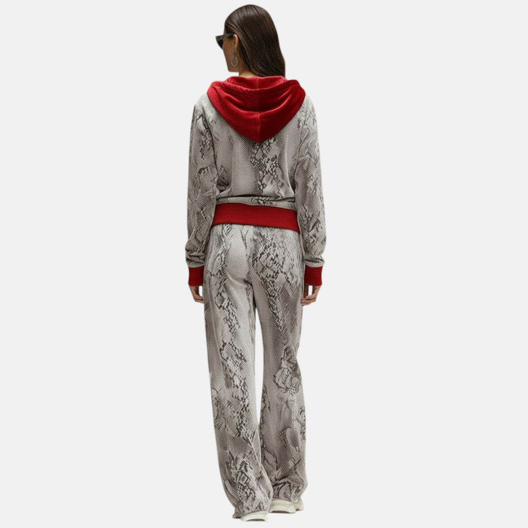 Tamara | Conjunto Deportivo de Terciopelo
