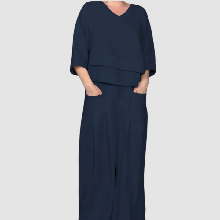 Vina | Conjunto Relajado de 2 Piezas – Top Asimétrico y Pantalones de Pierna Ancha