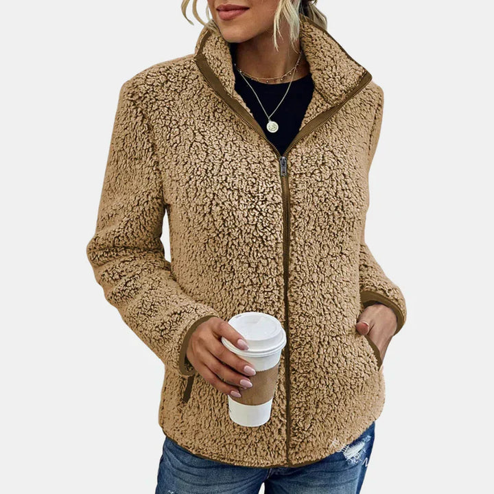 La Xara | La "Chaqueta Teddy" Definitiva para Llevar — Edición Final