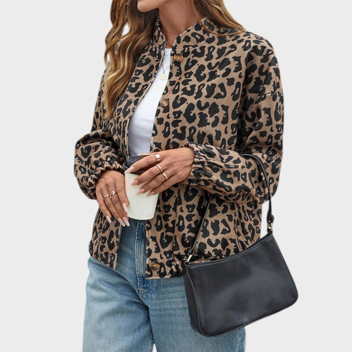 Lucrecia | Campera Bomber con Estampado Leopardo