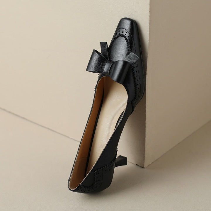Célora | Pumps con Cinta de Cuero