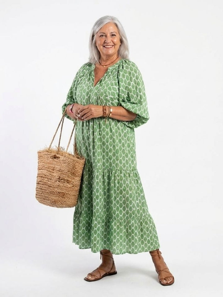 Emilia | Vestido Midi Estampado de Tres Cuartos con Escote en V