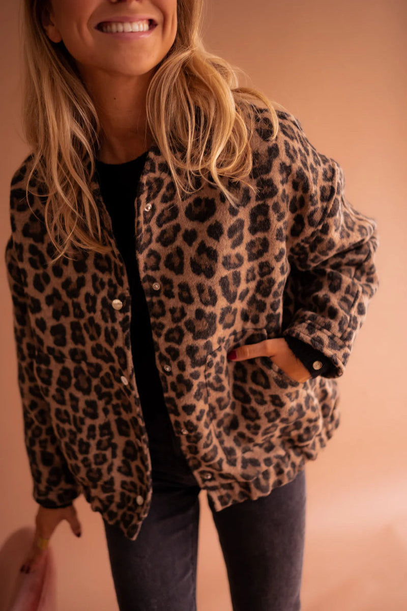 Daniela | Chaqueta Versátil de Estampado de Leopardo