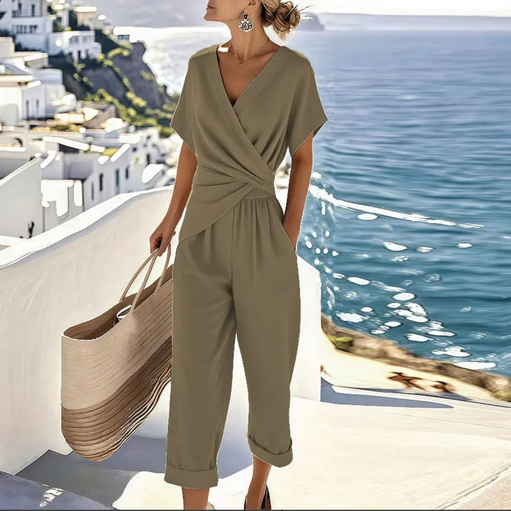 Conjunto Elegante de Dos Piezas Colleen – Top Cruzado y Pantalones Cortos