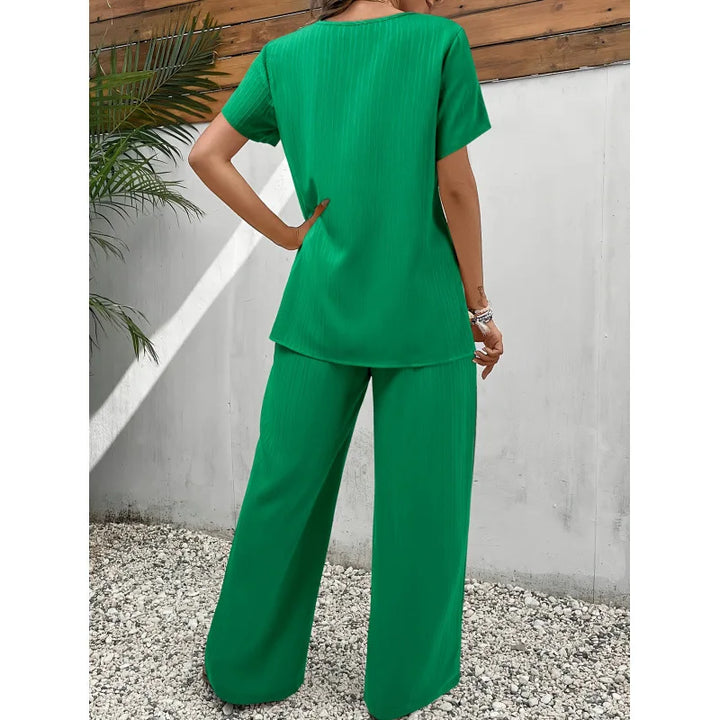 Lorrina | Conjunto Elegante de Dos Piezas Suave – Blusa Asimétrica y Pantalones Relajados