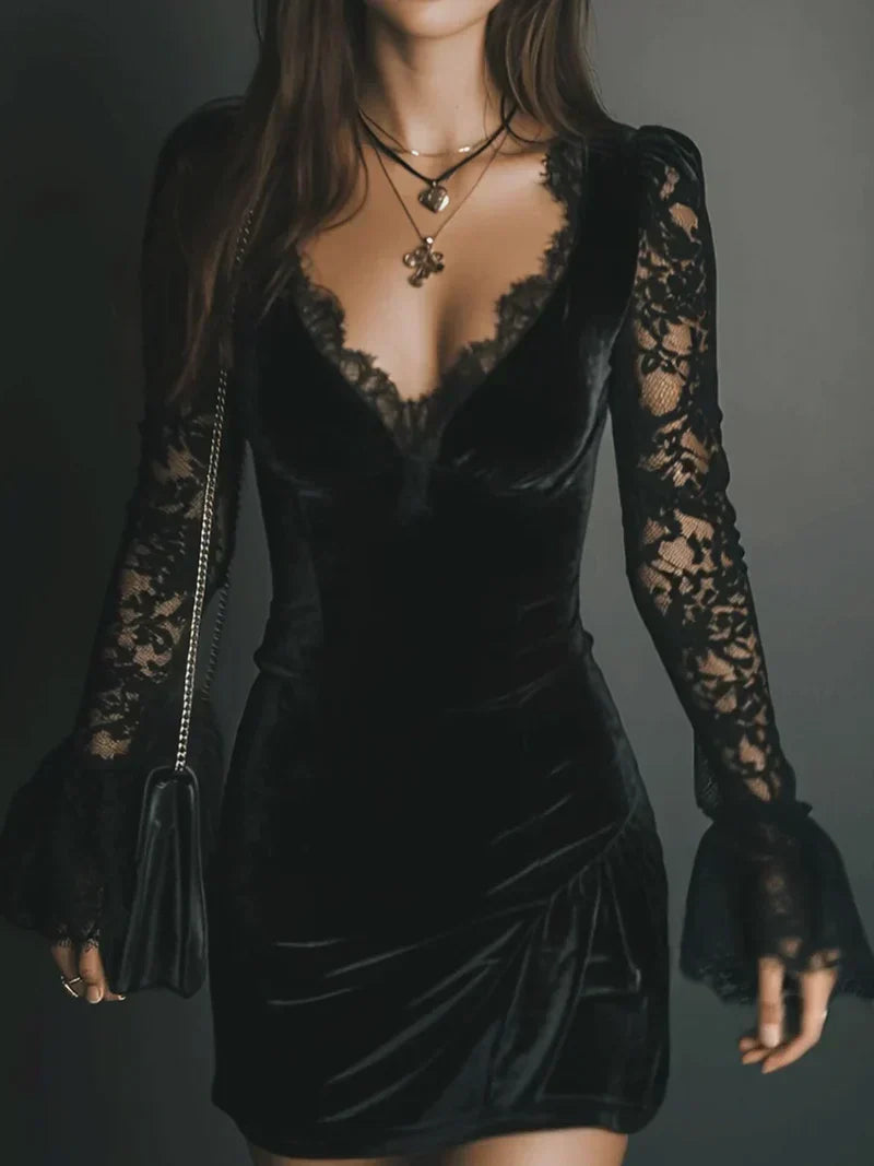 Adriana | Vestido Mini de Terciopelo y Encaje