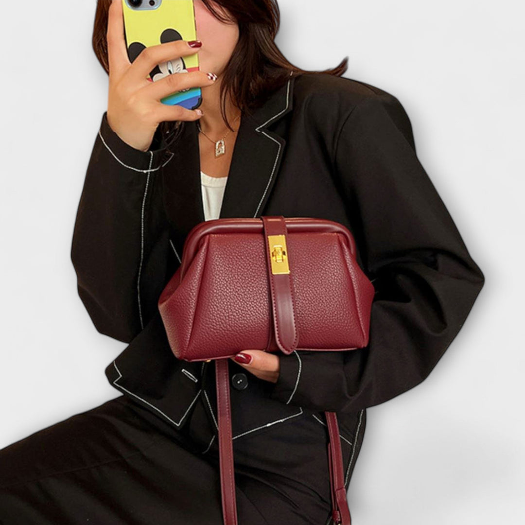 Yvonne | Cartera Retro
