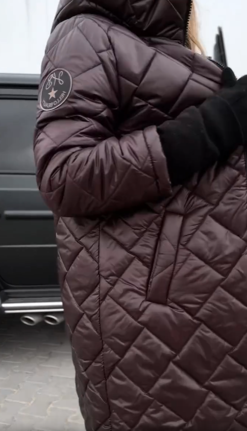 Bogna | Abrigo de invierno elegante acolchado con capucha