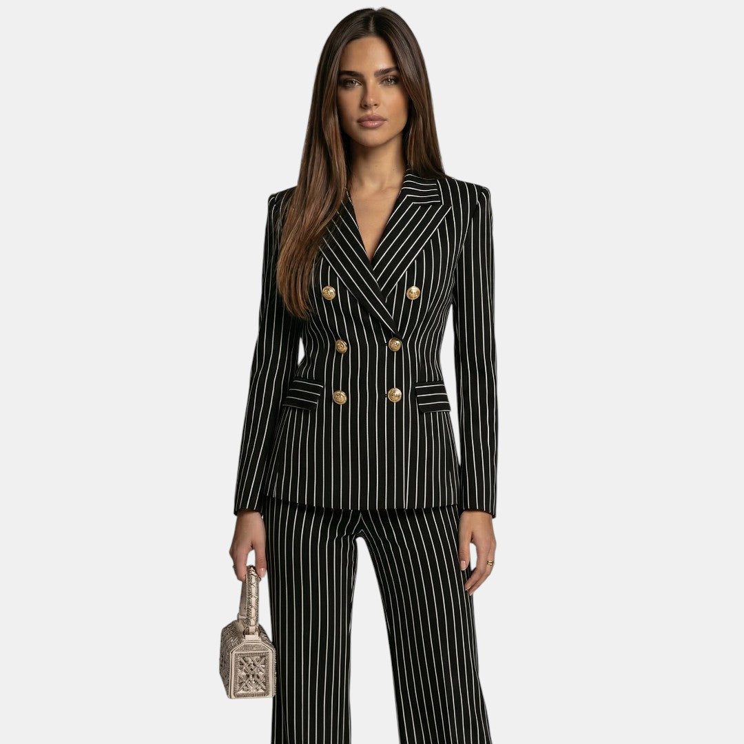 Victoria | Traje Diplomático Elegante