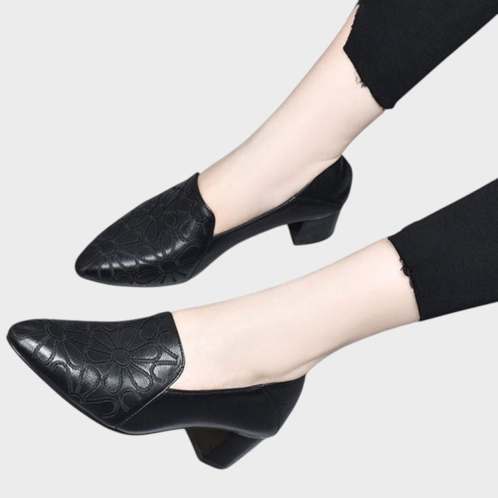 Elena | Zapatos Cerrados con Bordado