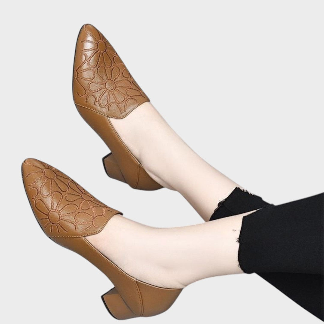 Elena | Zapatos Cerrados con Bordado