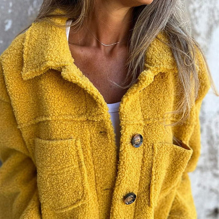 Luna | La Chaqueta Teddy — Edición Final
