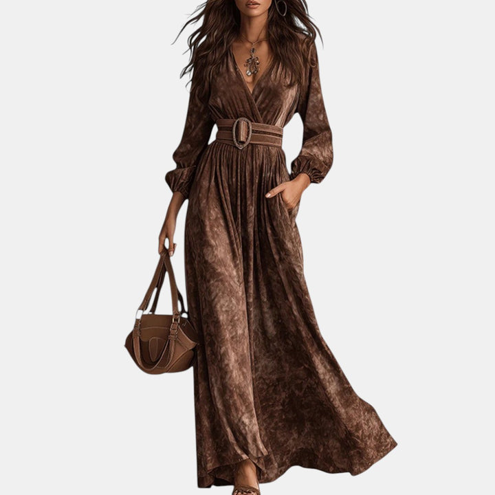 Mercedes | Vestido Maxi de Terciopelo Chocolate con Escote en V
