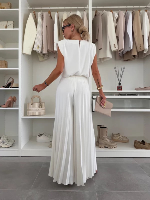 Evelyn | Conjunto Elegante de 2 Piezas – Top Fluido y Pantalones Plisados