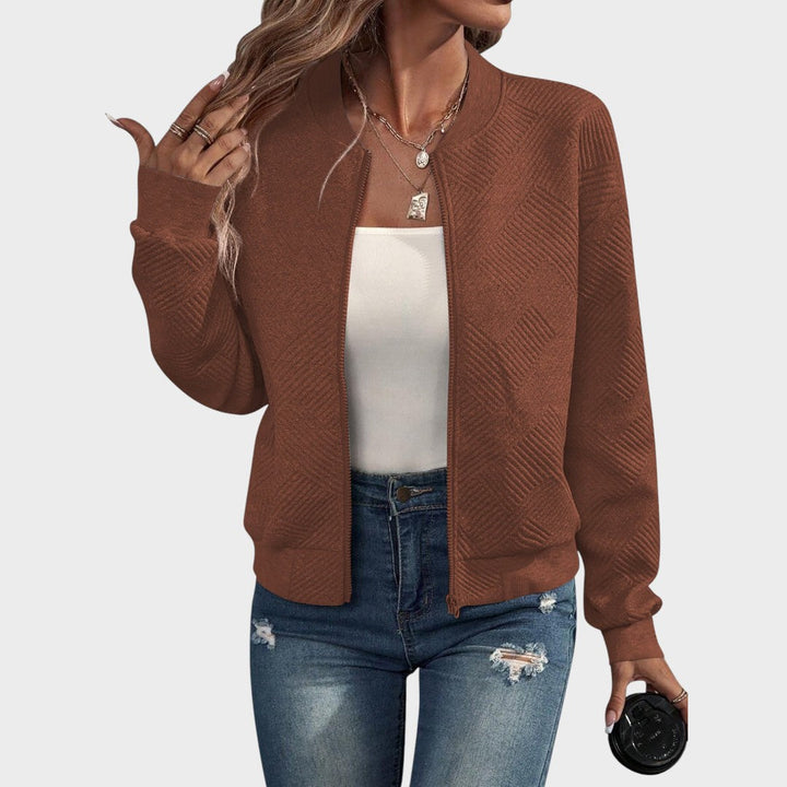 Estela | Campera Bomber con Cierre y Patrón Geométrico