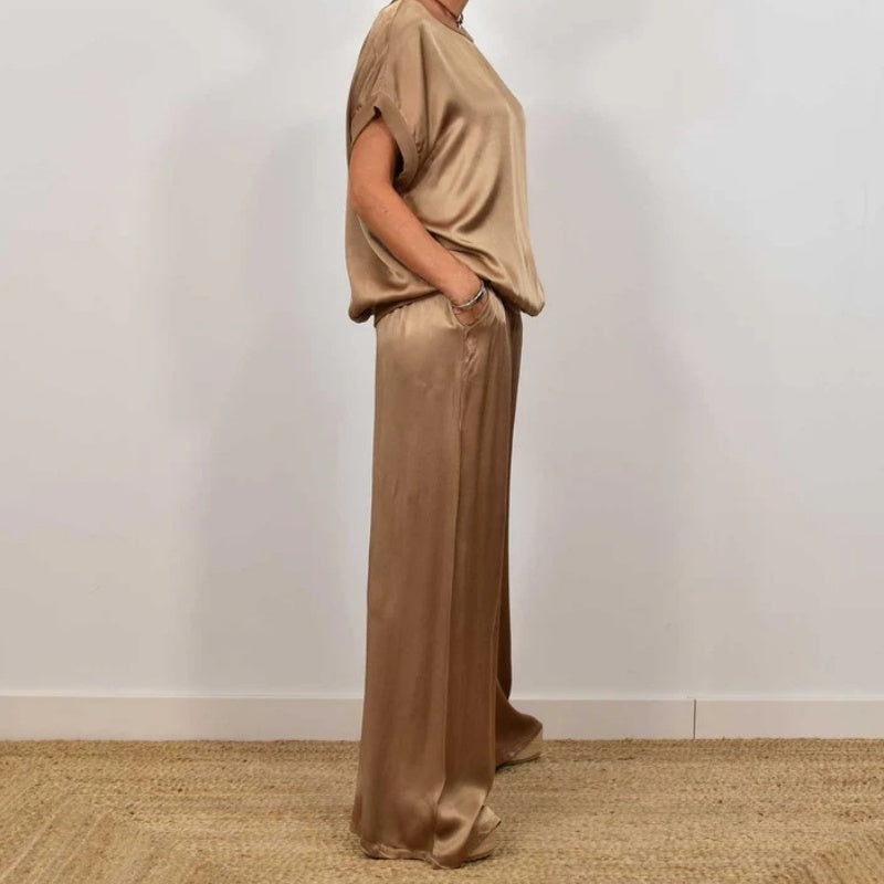 Rita | Conjunto Elegante de Dos Piezas – Blusa Fluida y Pantalones de Pierna Ancha