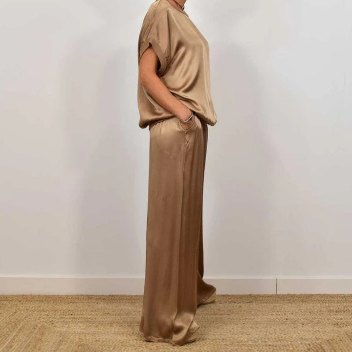 Rita | Conjunto Elegante de Dos Piezas – Blusa Fluida y Pantalones de Pierna Ancha