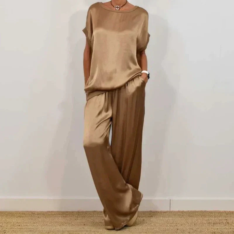 Rita | Conjunto Elegante de Dos Piezas – Blusa Fluida y Pantalones de Pierna Ancha