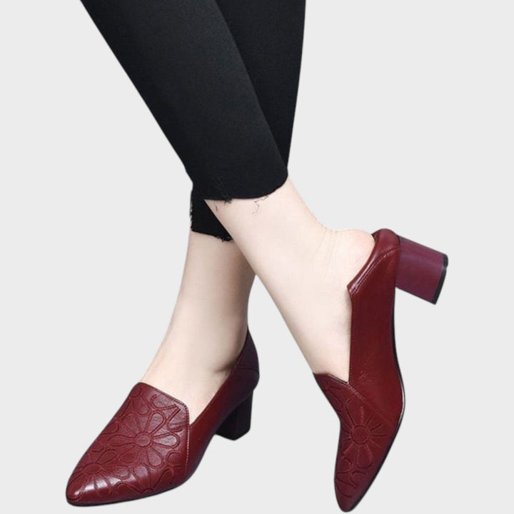 Elena | Zapatos Cerrados con Bordado